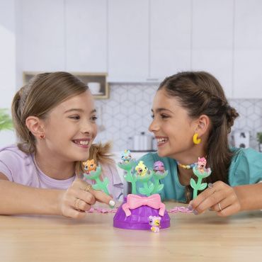 6054229 Игровой набор Hatchimals Весенний букет