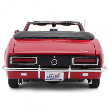 31684 Машинка die-cast 1967 Chevrolet Camaro SS 396 Convertible, 1:18, красная, открывающиеся двери