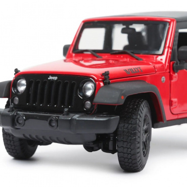 31676 Машинка die-cast 2014 Jeep Wrangler, 1:18,  жёлтая, открывающиеся двери