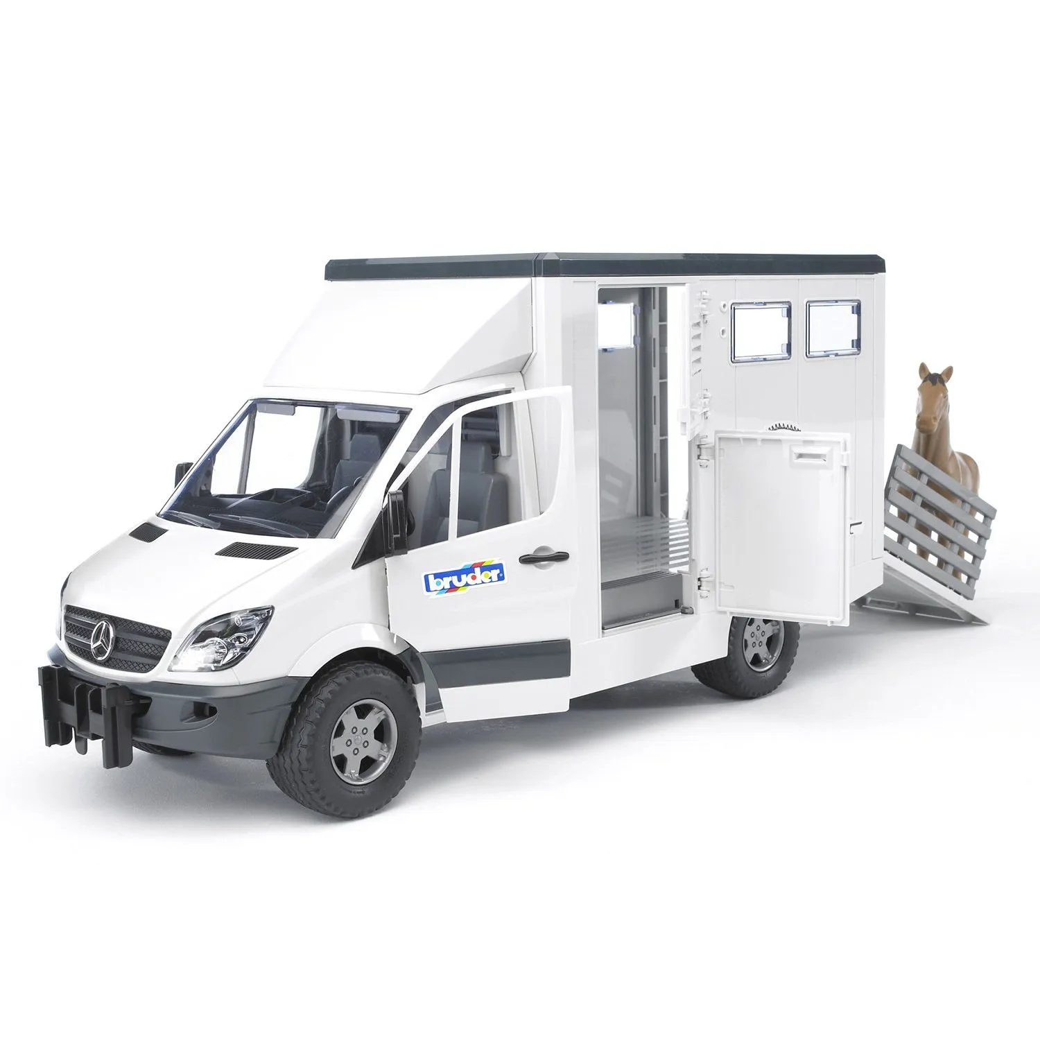 Купить в Минске, Беларуси, детские 02533 игрушка из пластмассы bruder mercedes  sprinter для перевозки лошадей, цена